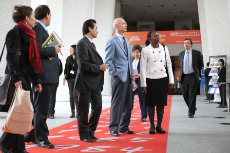  The third annual Global South-South Development Expo (GSSD Expo) will take place from 22-26 Nov. 2010 in Geneva : Pascal LAMY and Yiping Zhou are visiting the expo. Photo Pierre Albouy / Bureau International du Travail